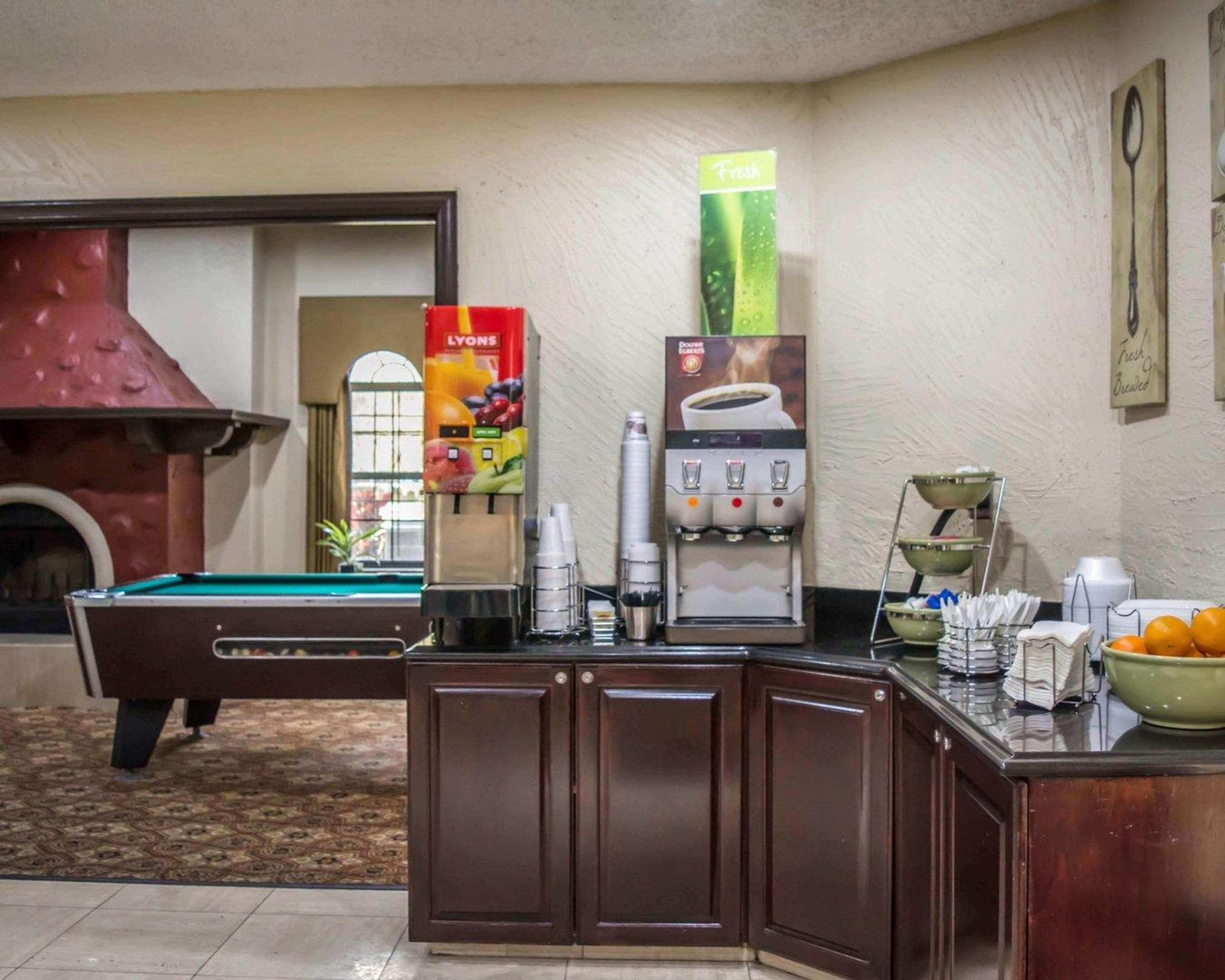 Clarion Pointe Tampa-Brandon Near Fairgrounds And Casino Hotel Mango Eksteriør billede