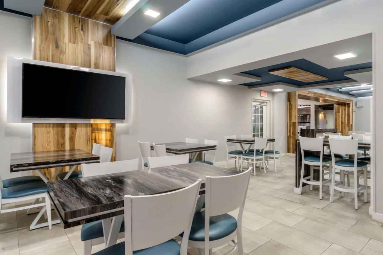 Clarion Pointe Tampa-Brandon Near Fairgrounds And Casino Hotel Mango Eksteriør billede
