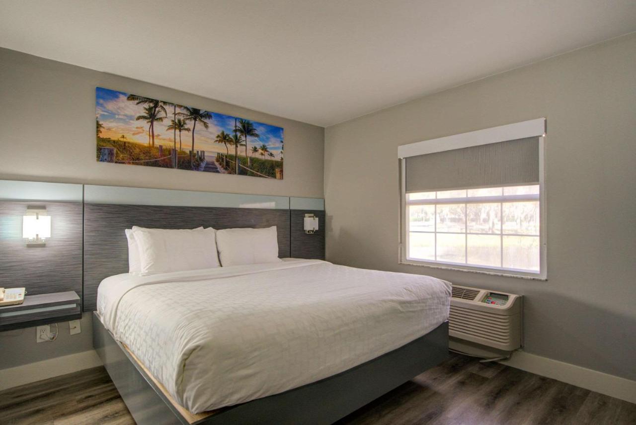 Clarion Pointe Tampa-Brandon Near Fairgrounds And Casino Hotel Mango Eksteriør billede
