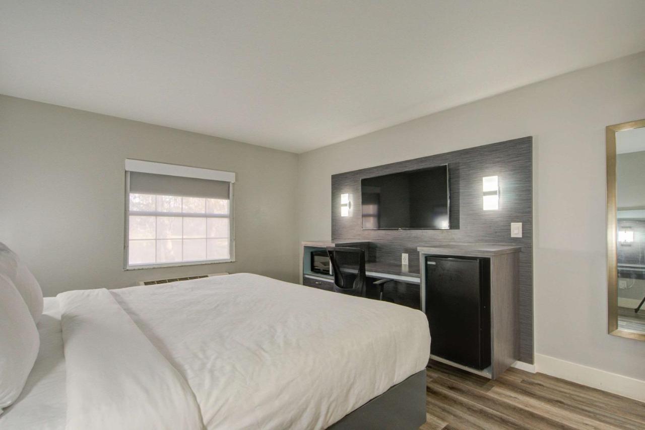 Clarion Pointe Tampa-Brandon Near Fairgrounds And Casino Hotel Mango Eksteriør billede